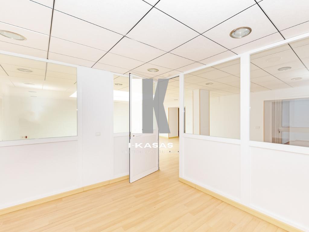 Venta de local en Jerez de la Frontera