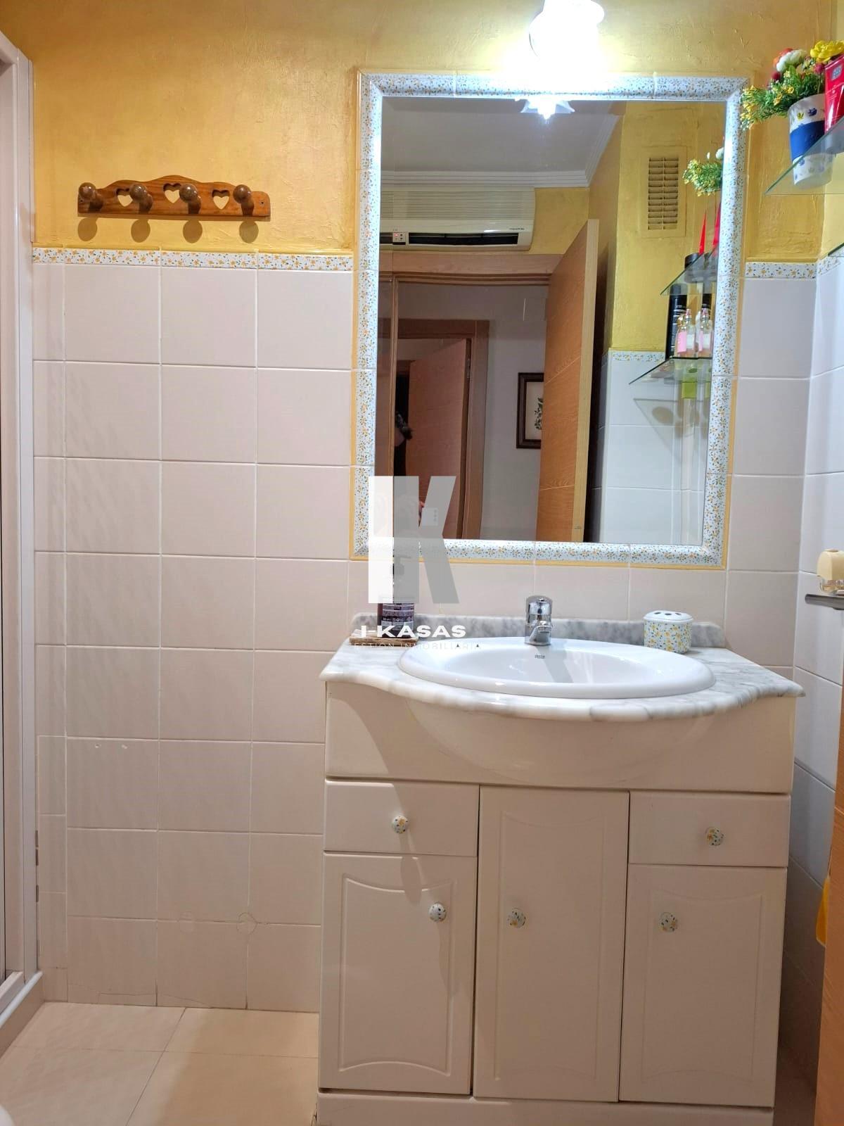 For sale of flat in Jerez de la Frontera