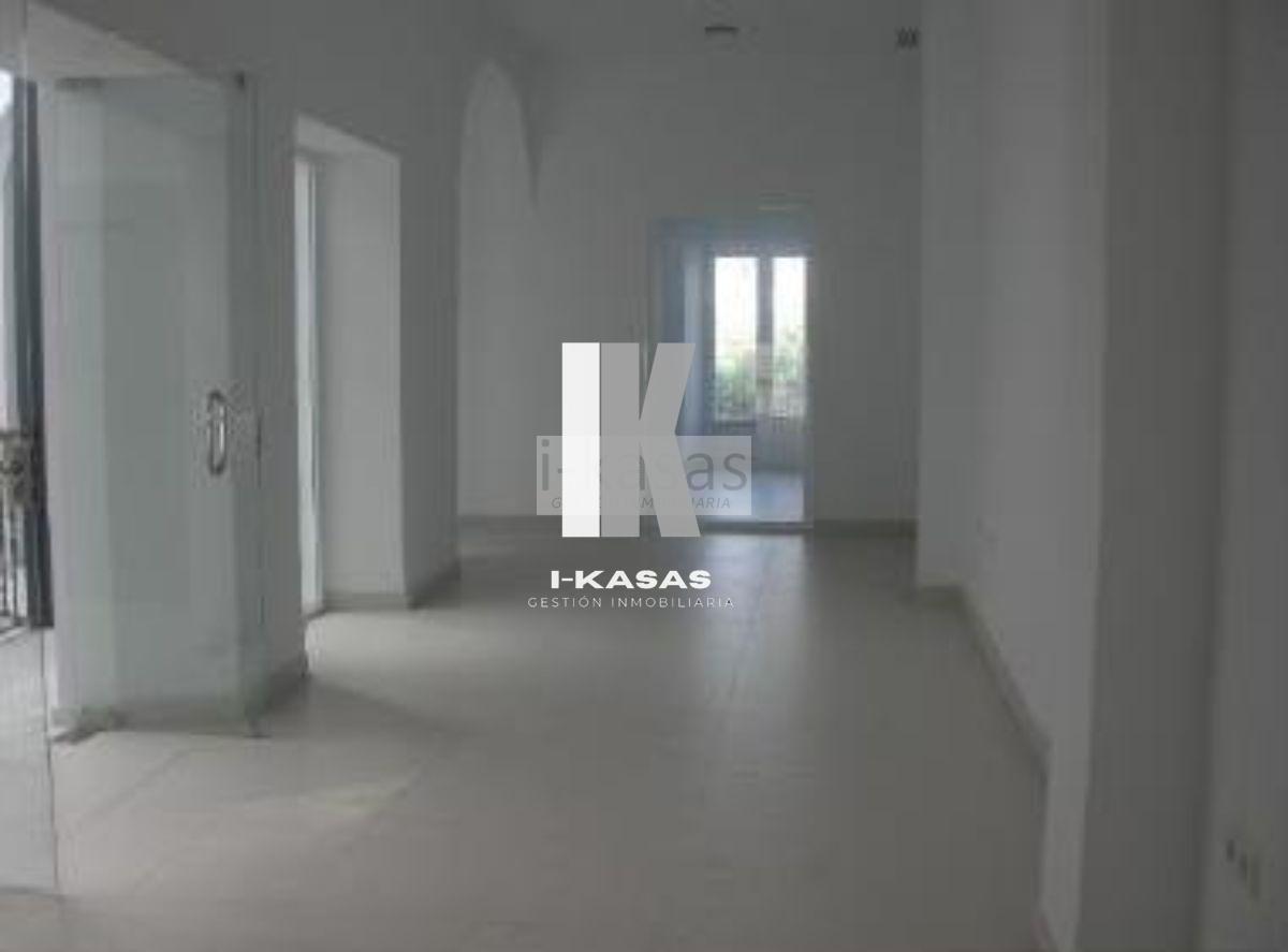 For sale of office in Jerez de la Frontera