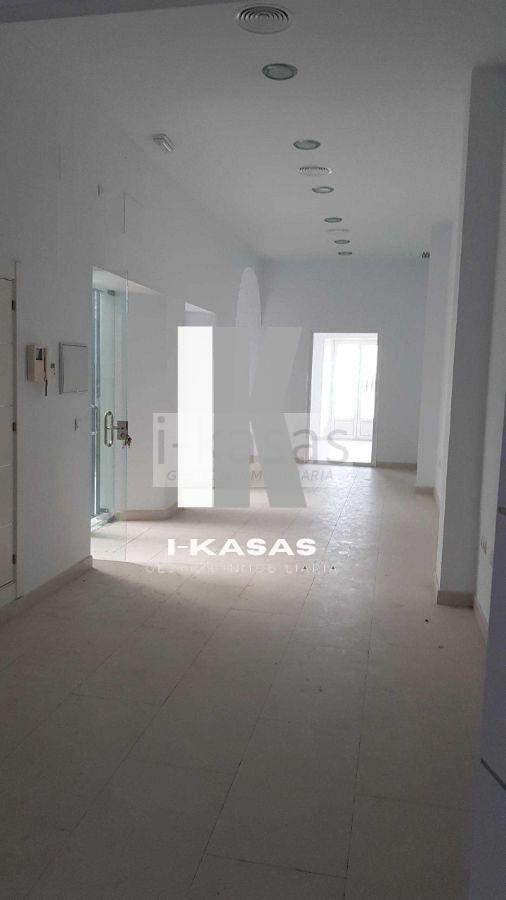 For sale of office in Jerez de la Frontera