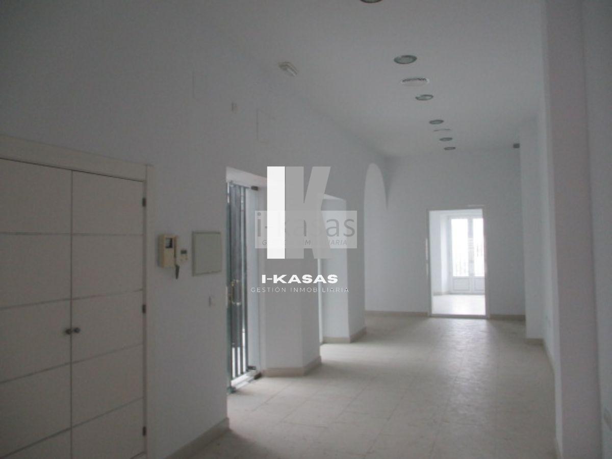 For sale of office in Jerez de la Frontera