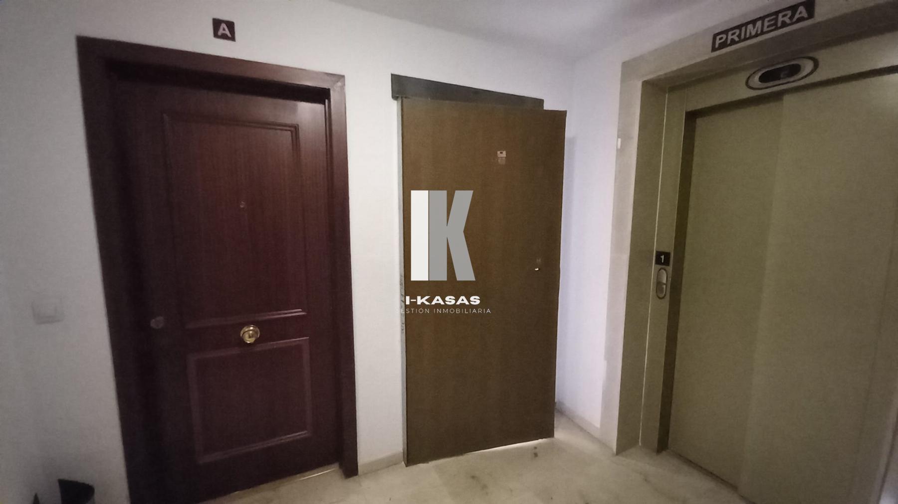 For sale of flat in Jerez de la Frontera