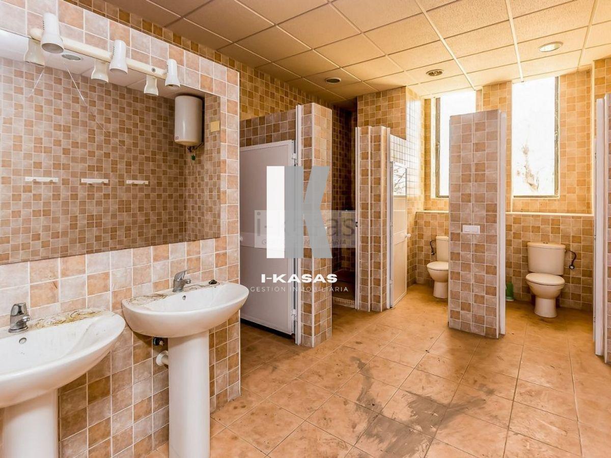 For sale of warehouse in Jerez de la Frontera