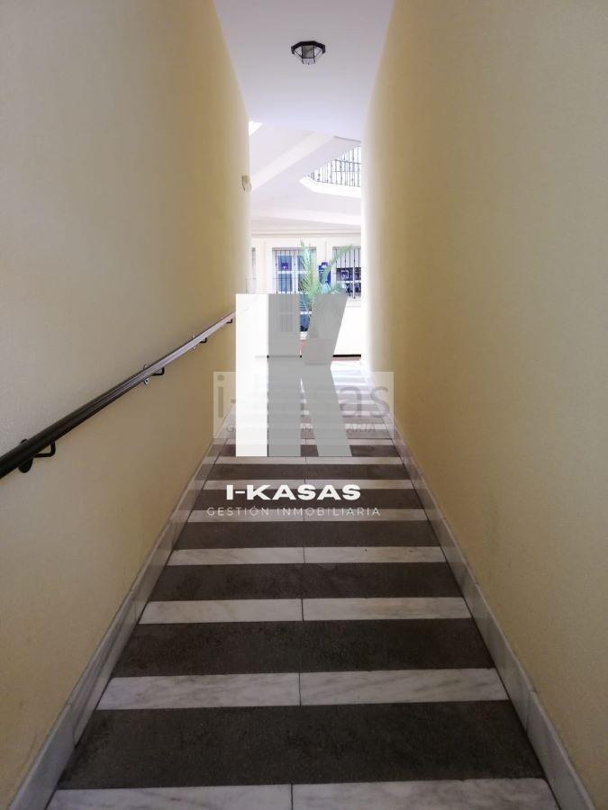 For sale of flat in Jerez de la Frontera