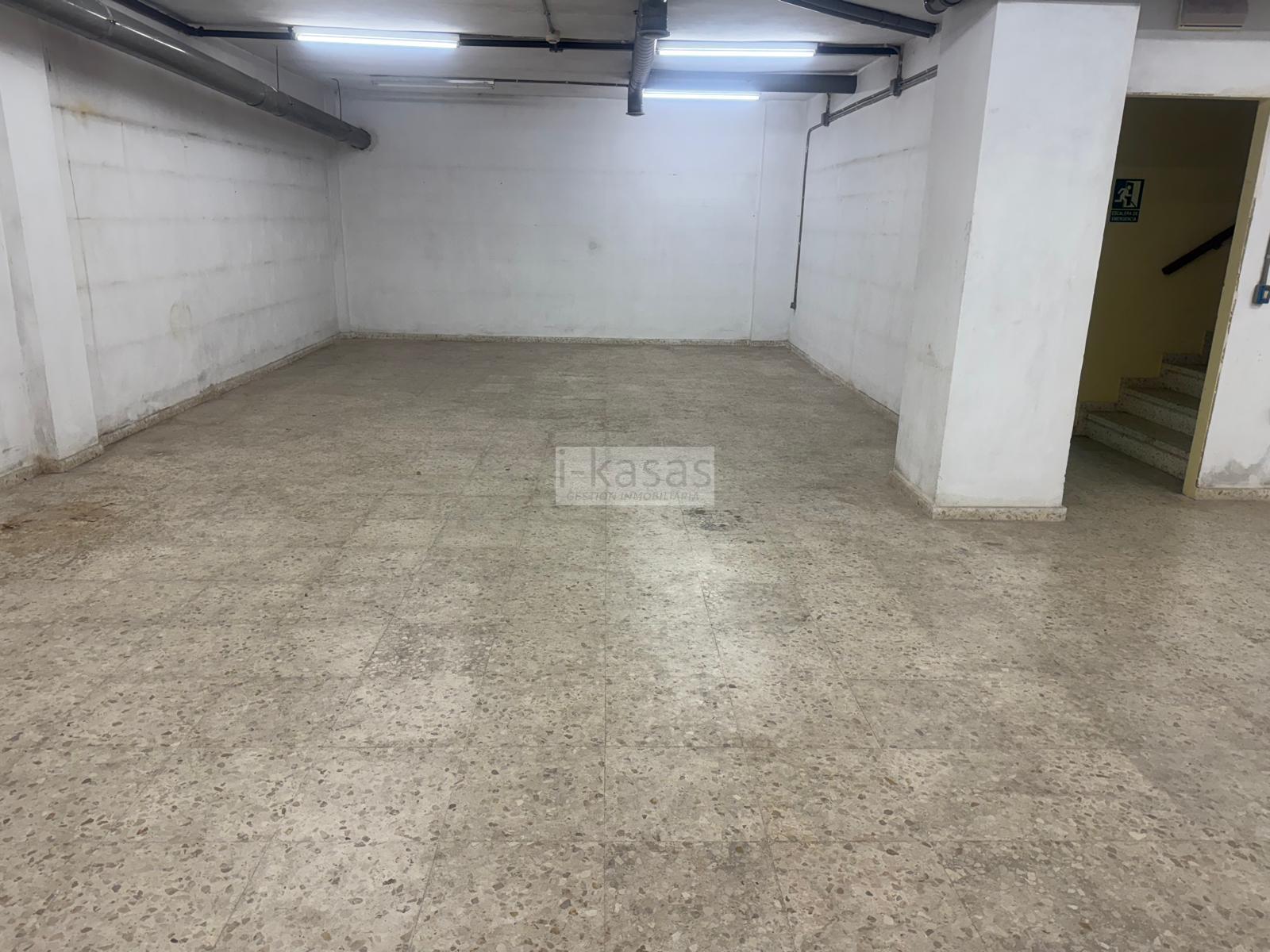 For rent of commercial in Jerez de la Frontera