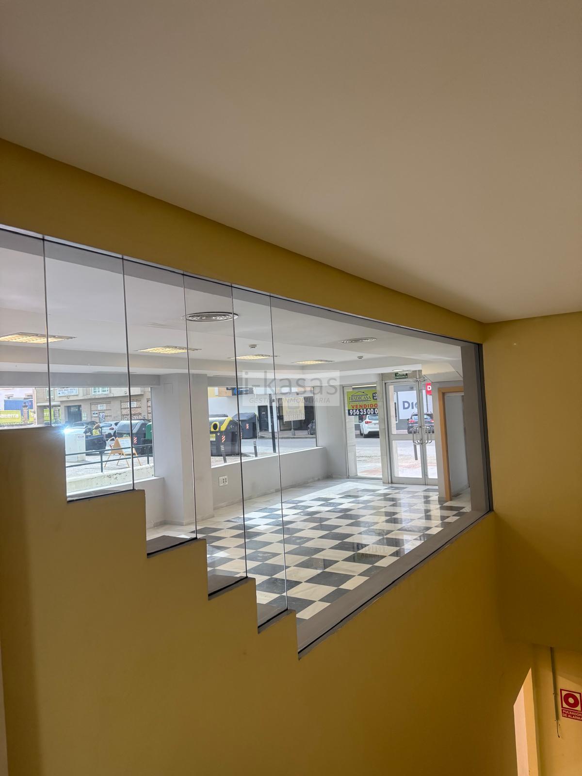 For rent of commercial in Jerez de la Frontera