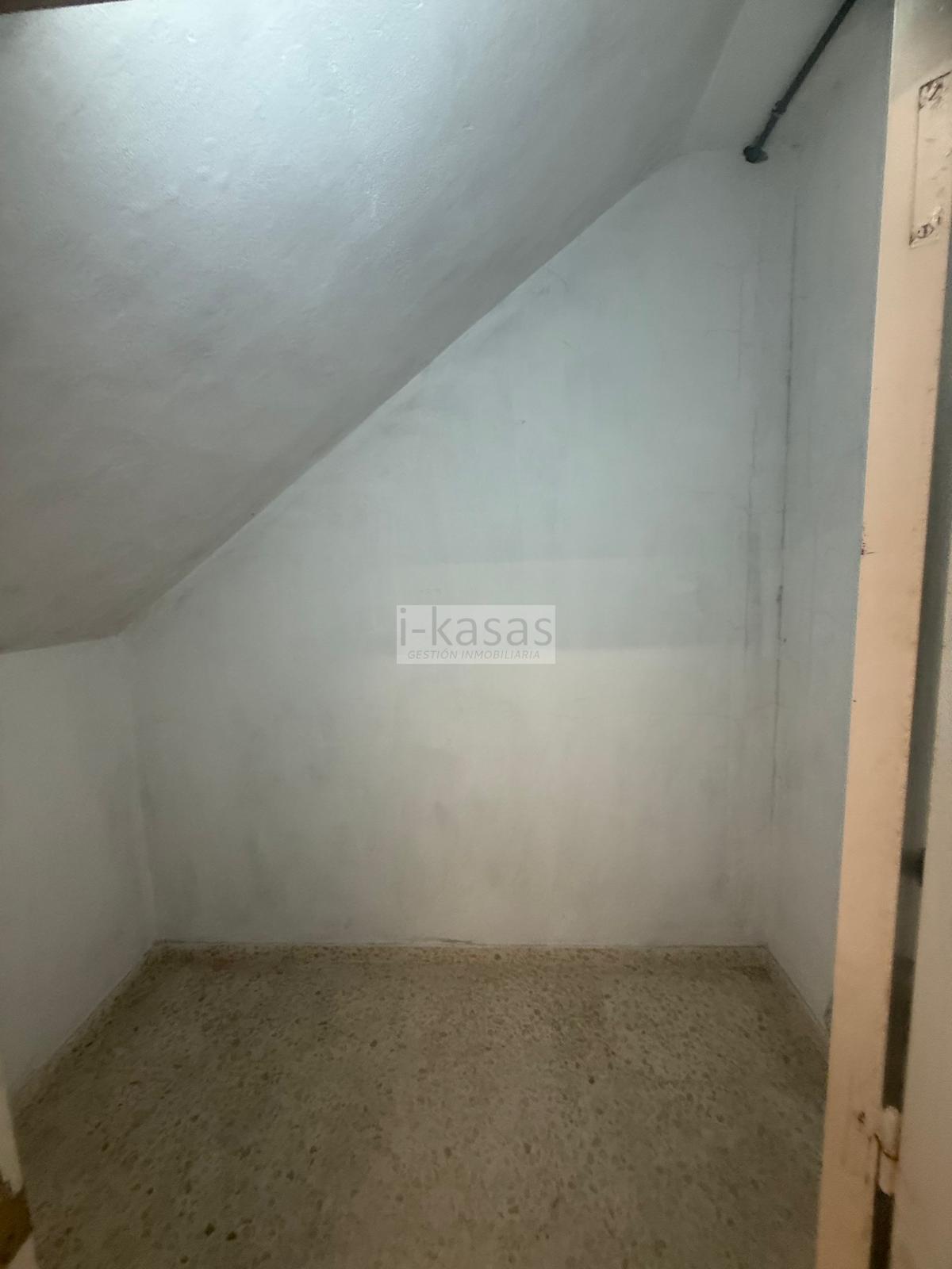 For rent of commercial in Jerez de la Frontera