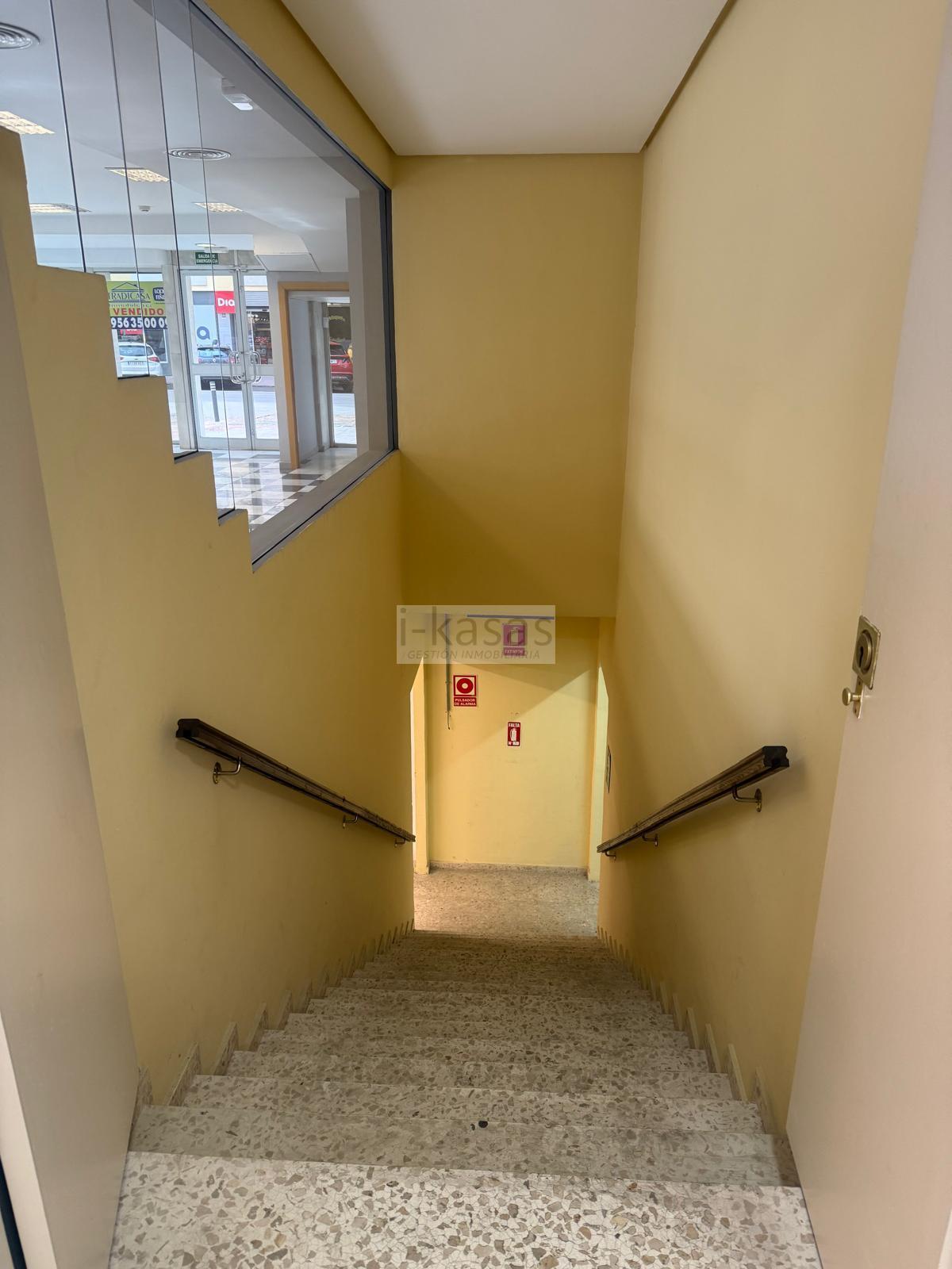 For rent of commercial in Jerez de la Frontera