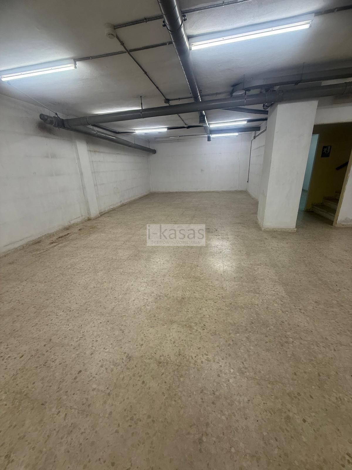For rent of commercial in Jerez de la Frontera