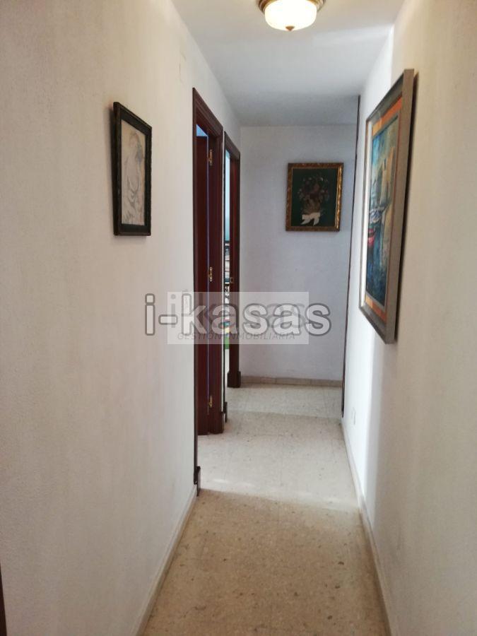 For sale of flat in Jerez de la Frontera