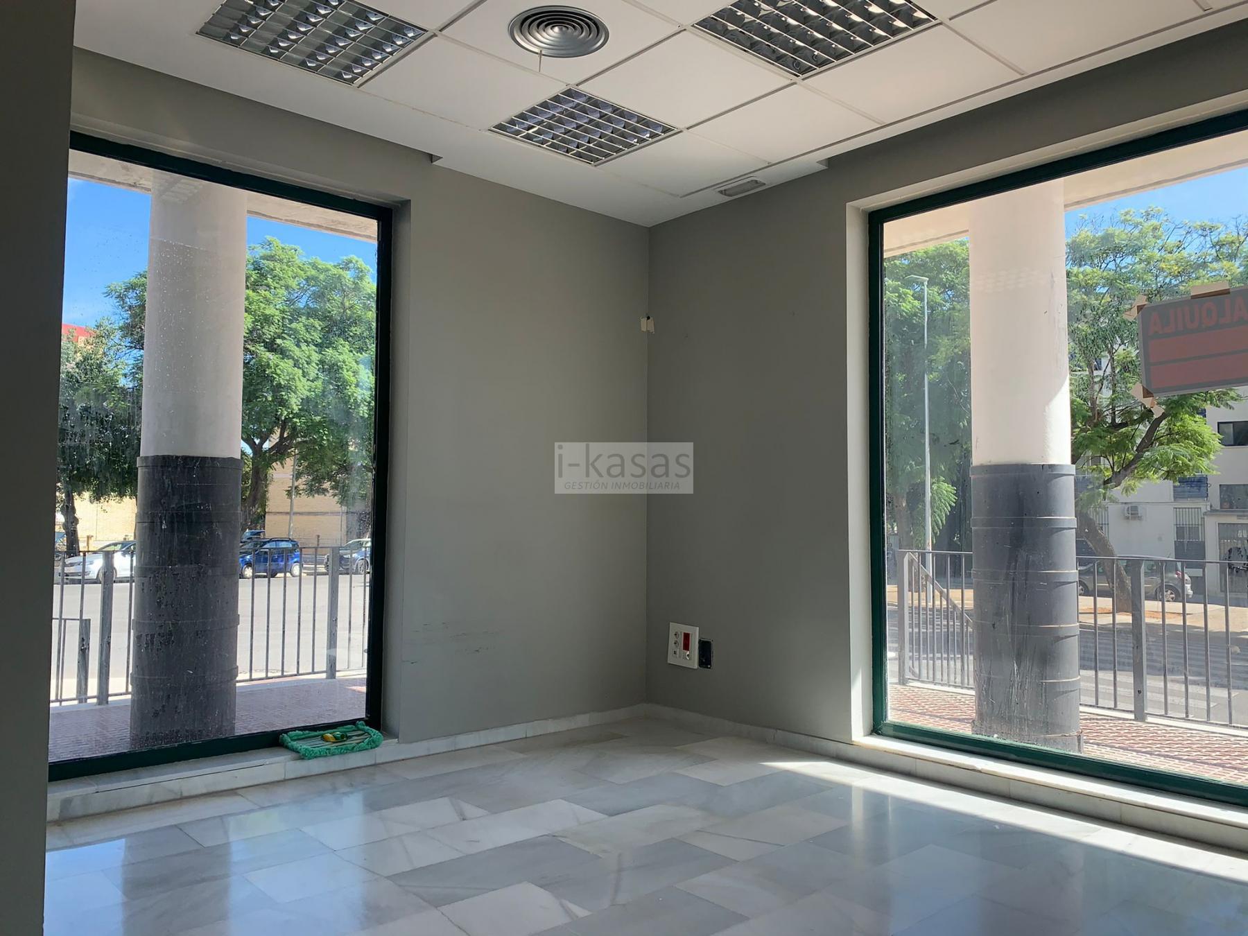 For rent of commercial in Jerez de la Frontera