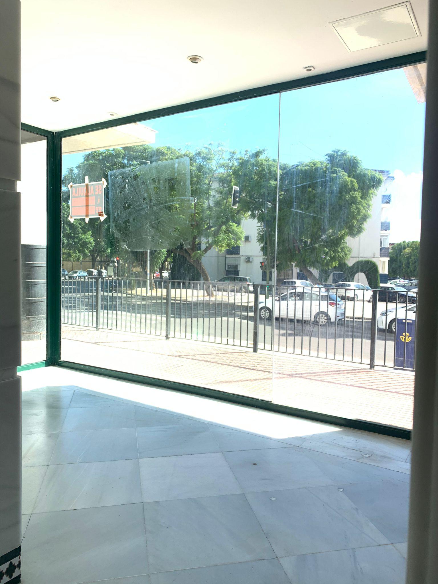 For rent of commercial in Jerez de la Frontera
