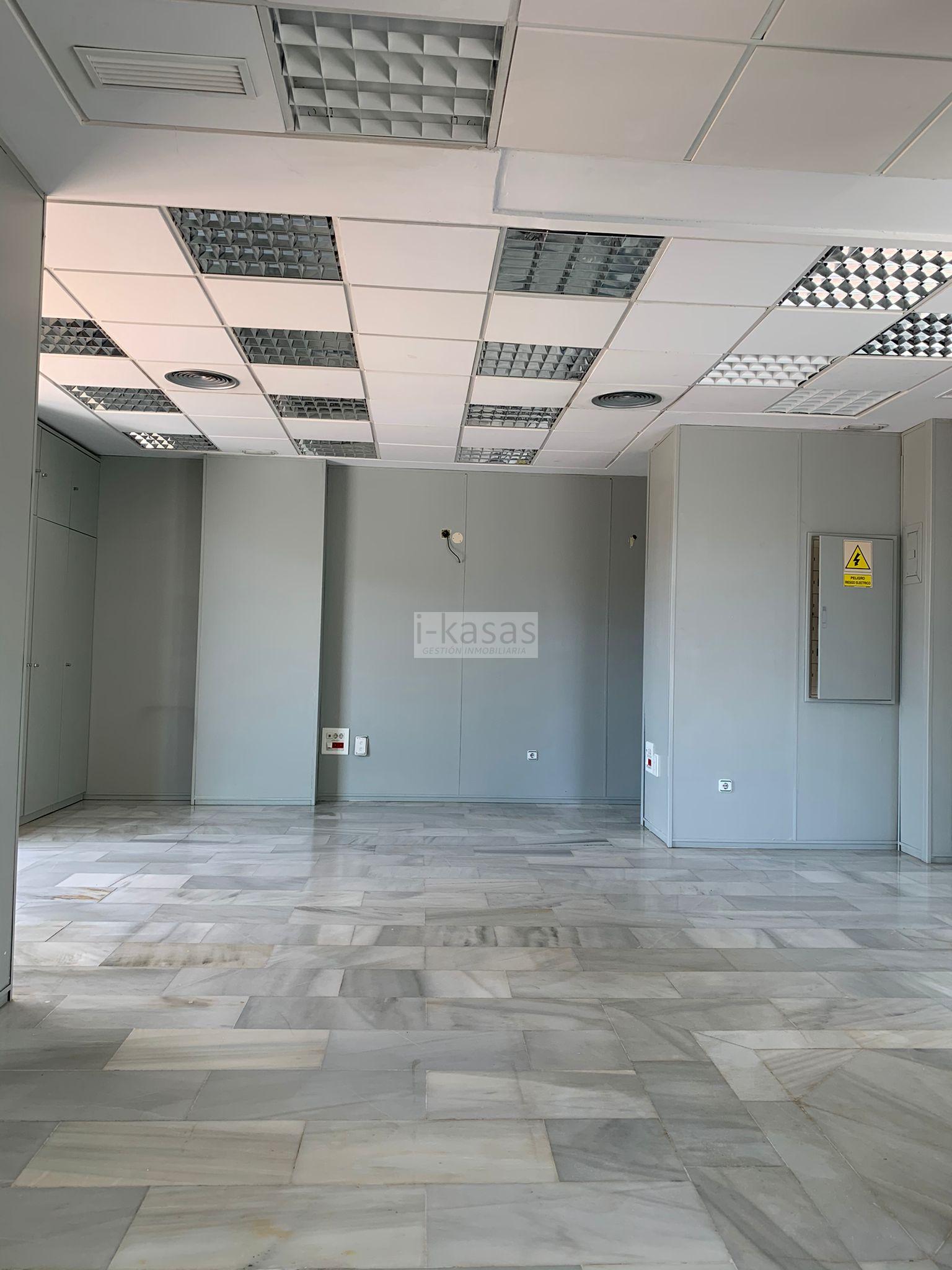 For rent of commercial in Jerez de la Frontera