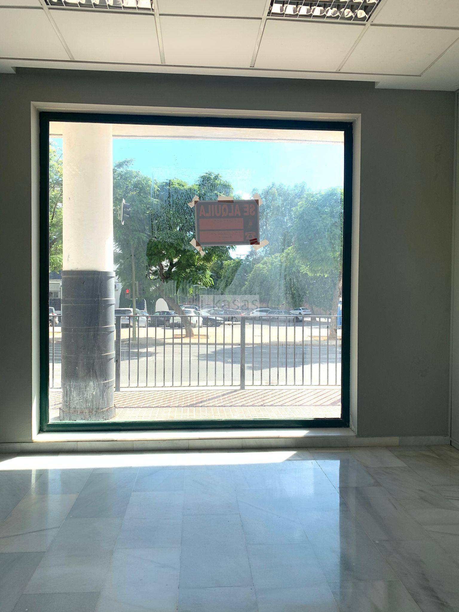 For rent of commercial in Jerez de la Frontera