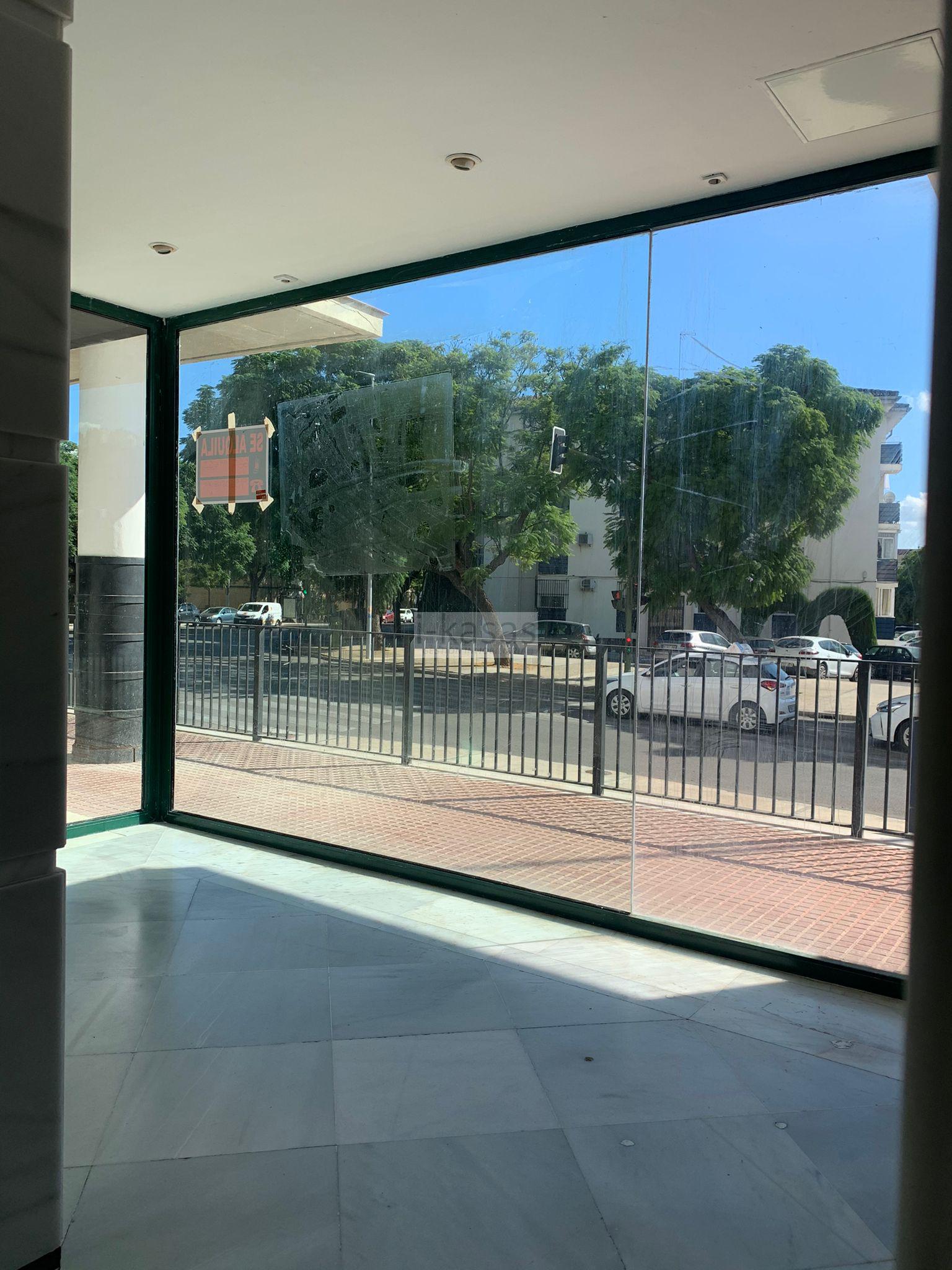 For rent of commercial in Jerez de la Frontera