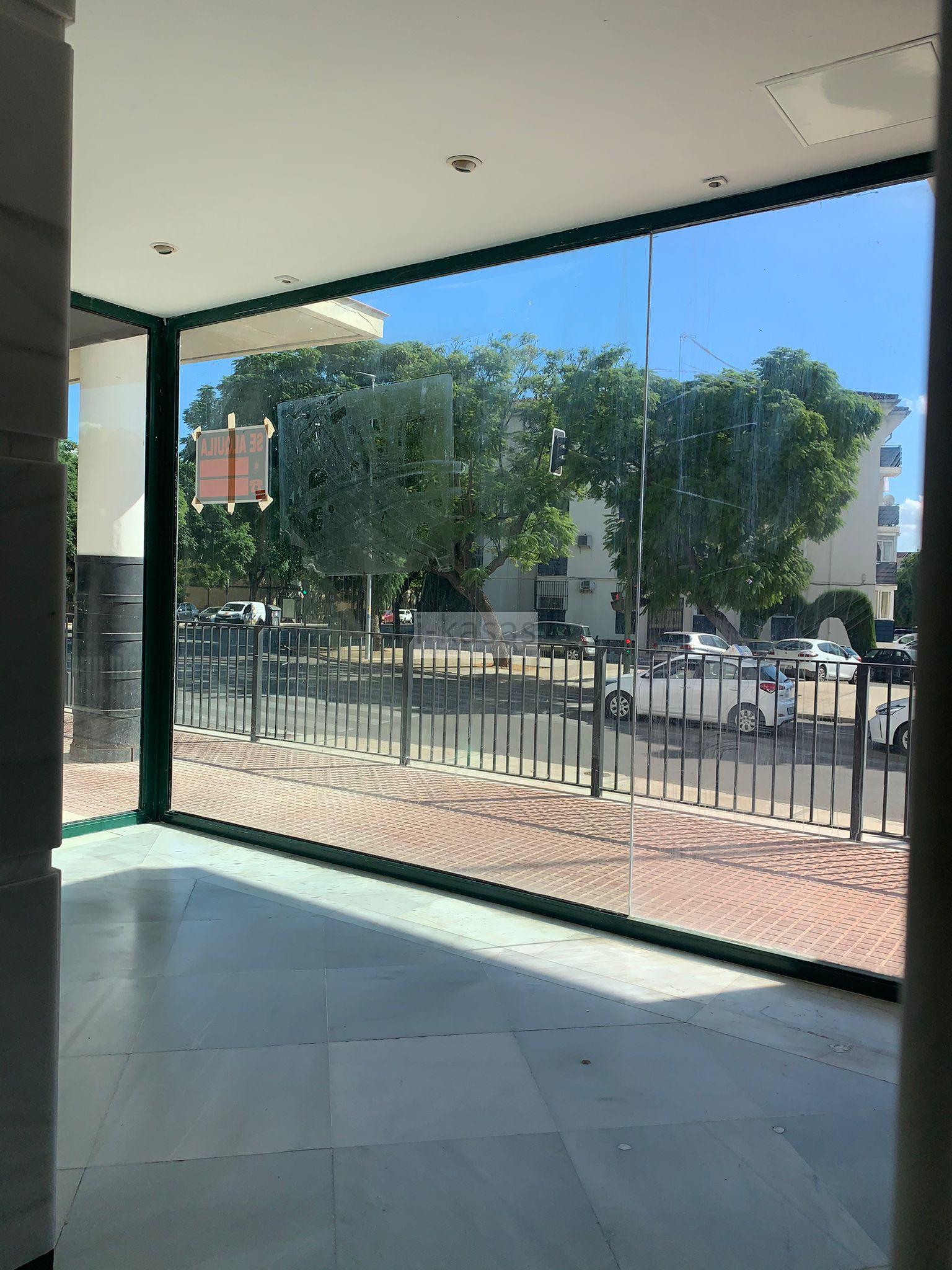 For rent of commercial in Jerez de la Frontera