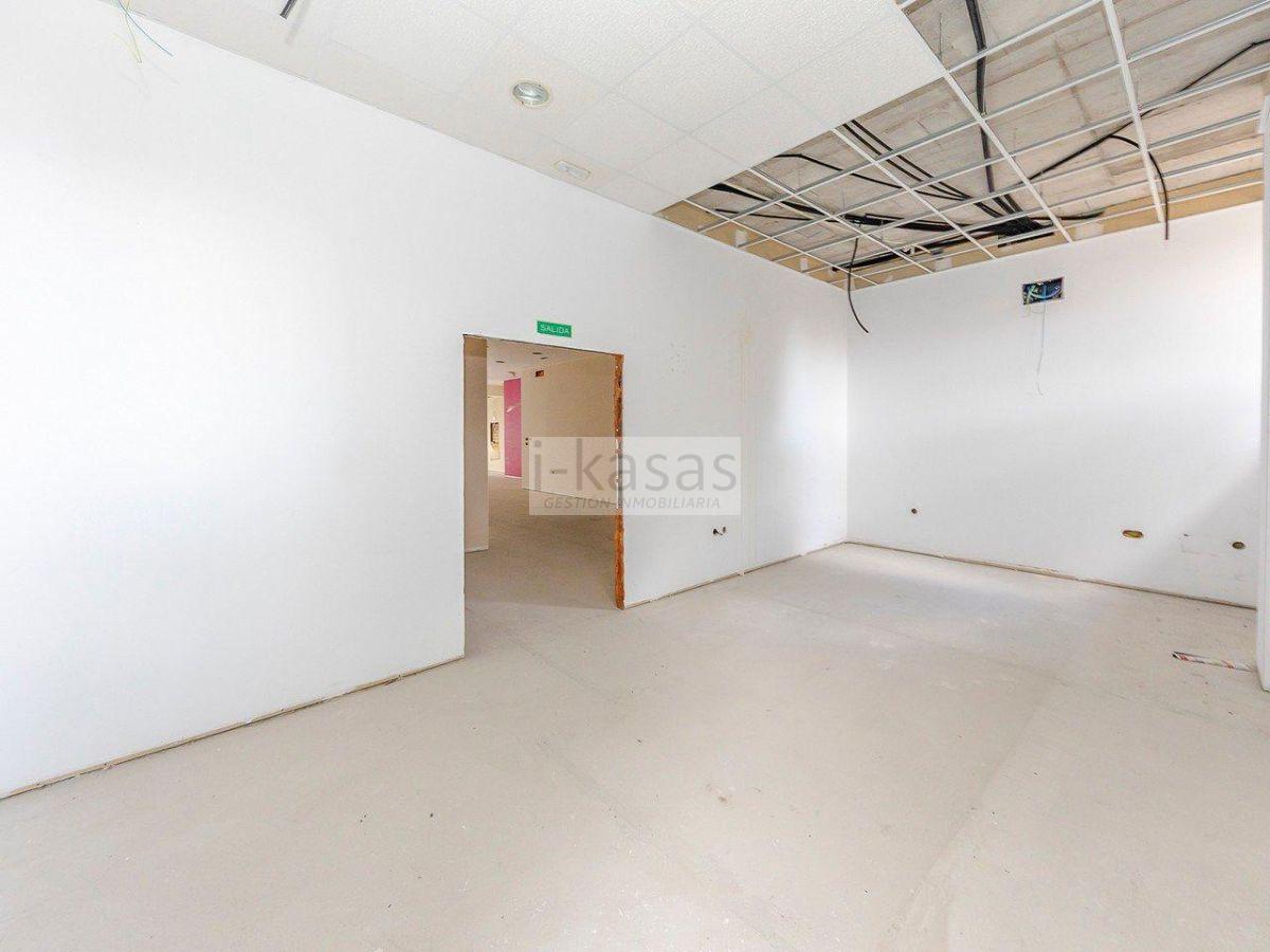 For sale of commercial in Jerez de la Frontera