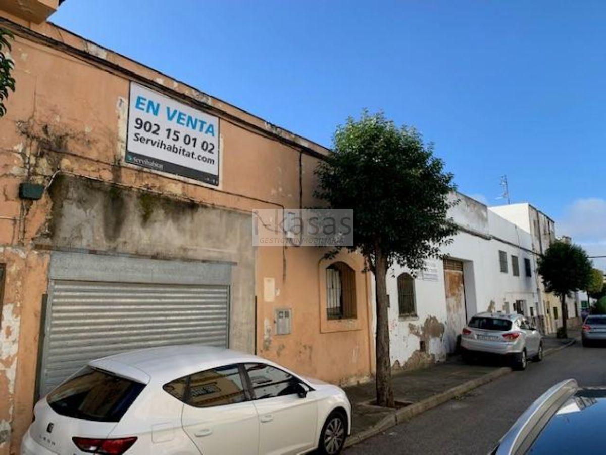 For sale of industrial plant/warehouse in Jerez de la Frontera