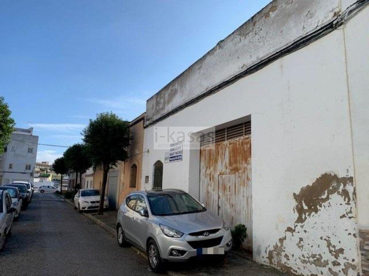 For sale of industrial plant/warehouse in Jerez de la Frontera