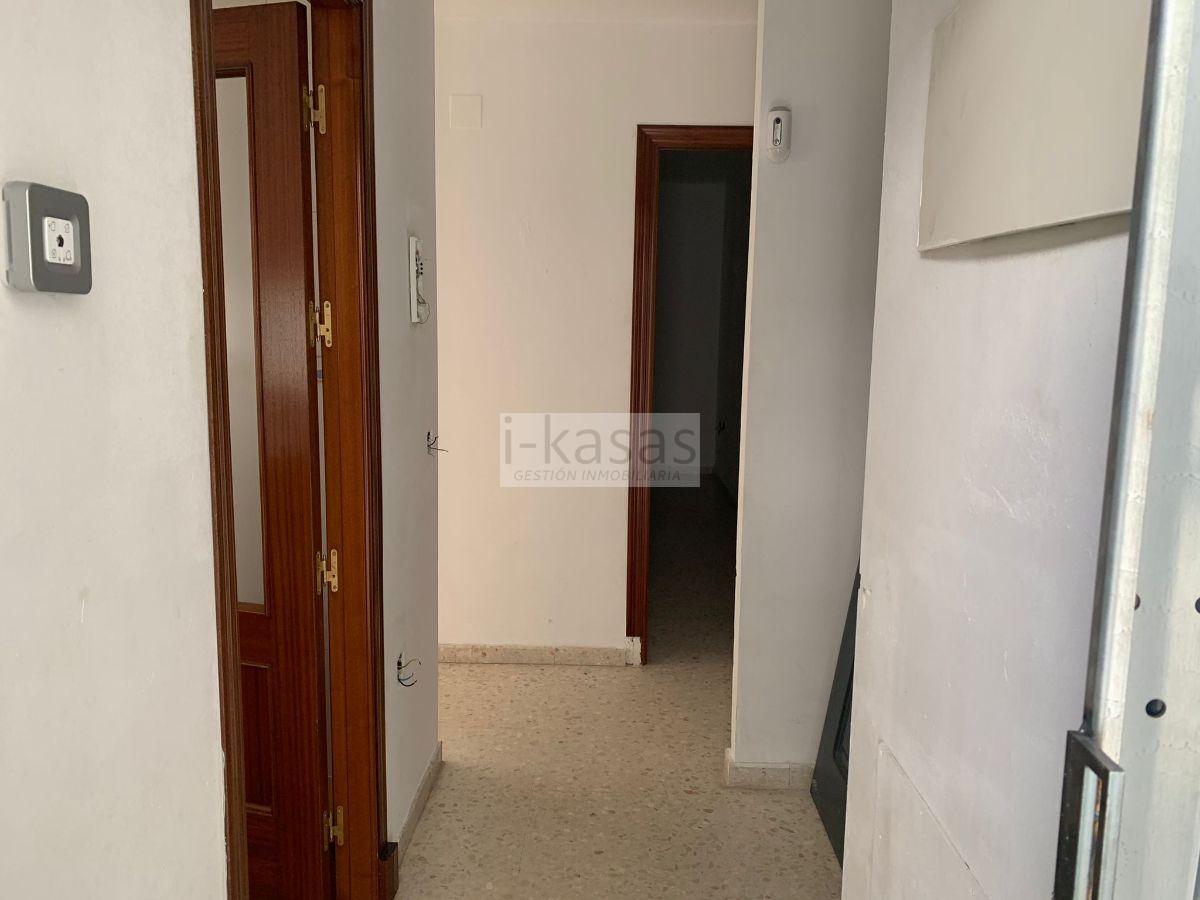 For sale of flat in Jerez de la Frontera