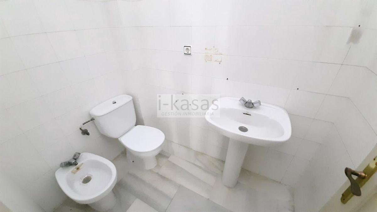 For sale of commercial in Jerez de la Frontera