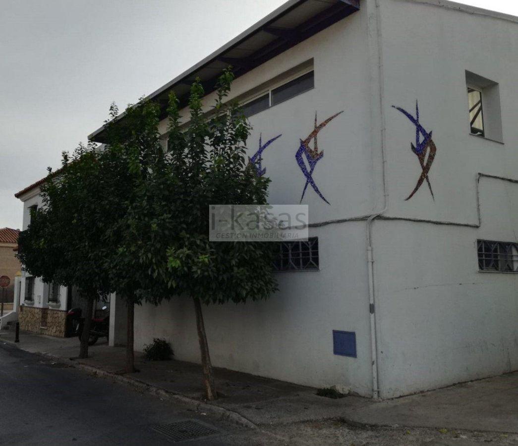 For sale of industrial plant/warehouse in Jerez de la Frontera
