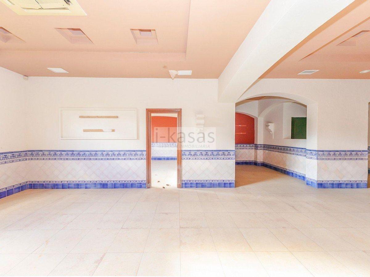 For sale of commercial in Jerez de la Frontera