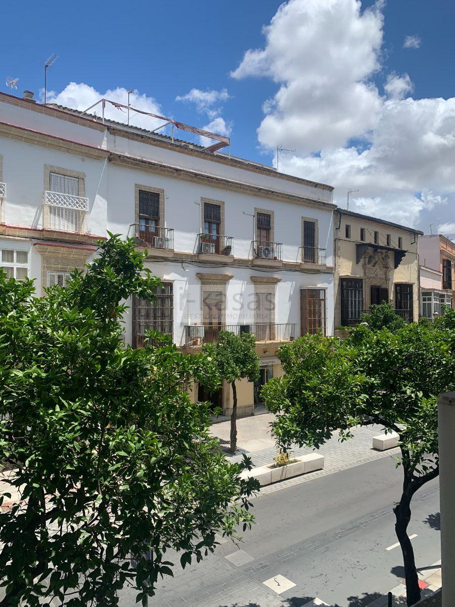 For sale of office in Jerez de la Frontera