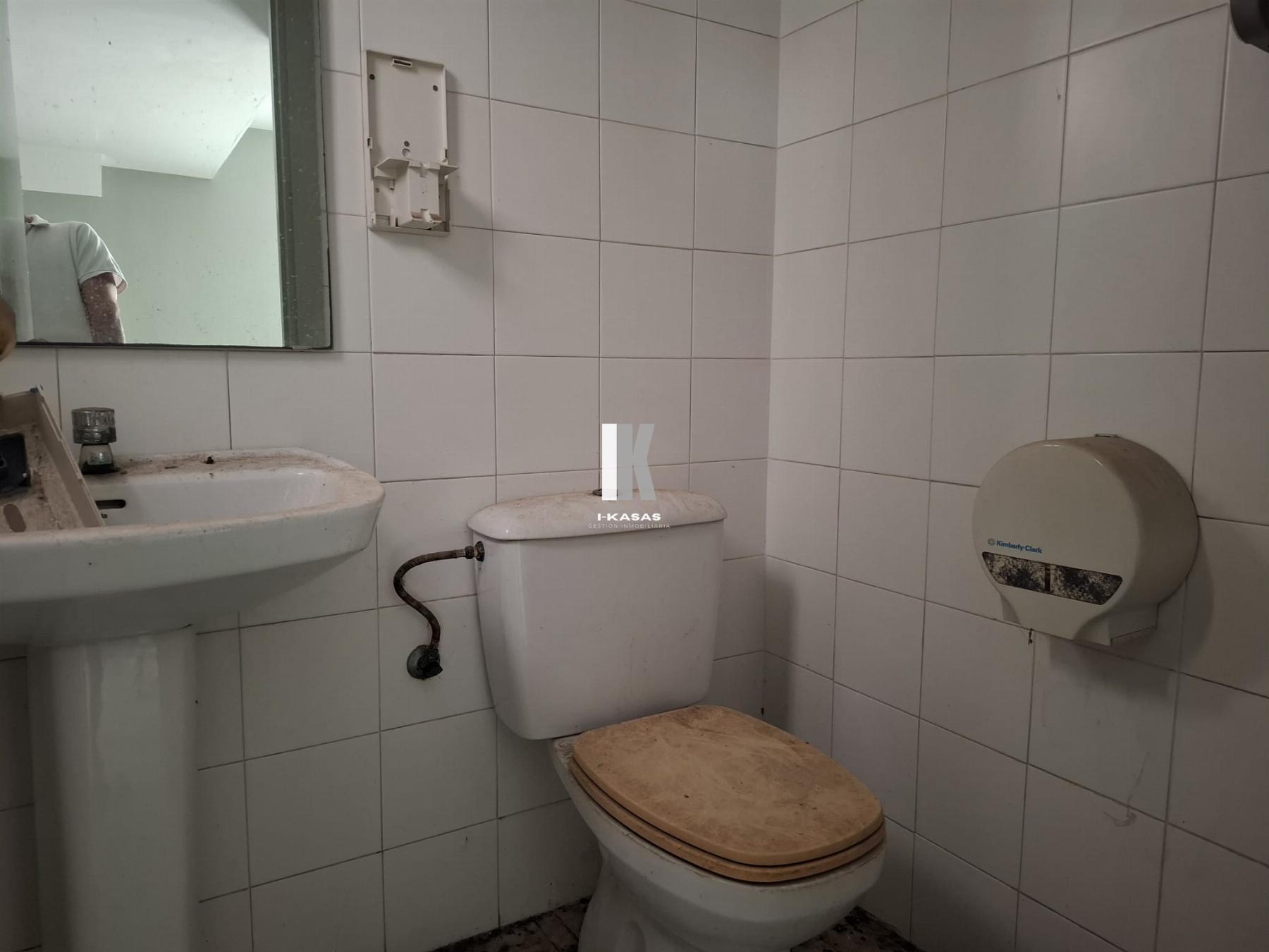 For sale of premises in Jerez de la Frontera