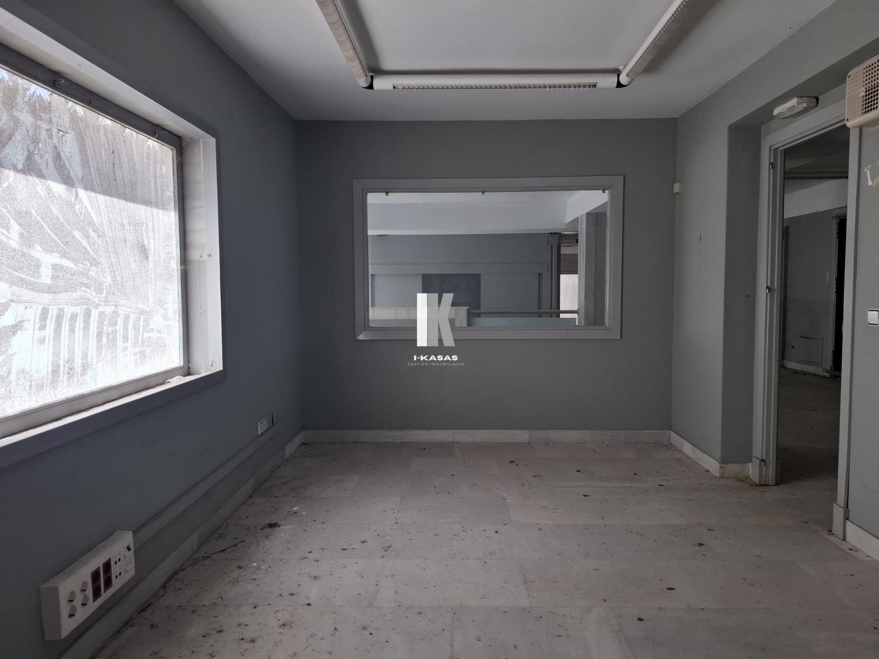 For sale of premises in Jerez de la Frontera