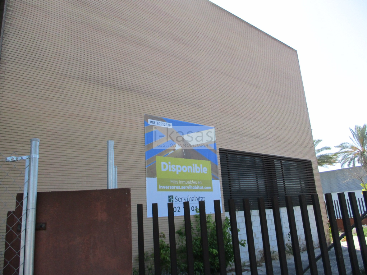For sale of industrial plant/warehouse in Jerez de la Frontera