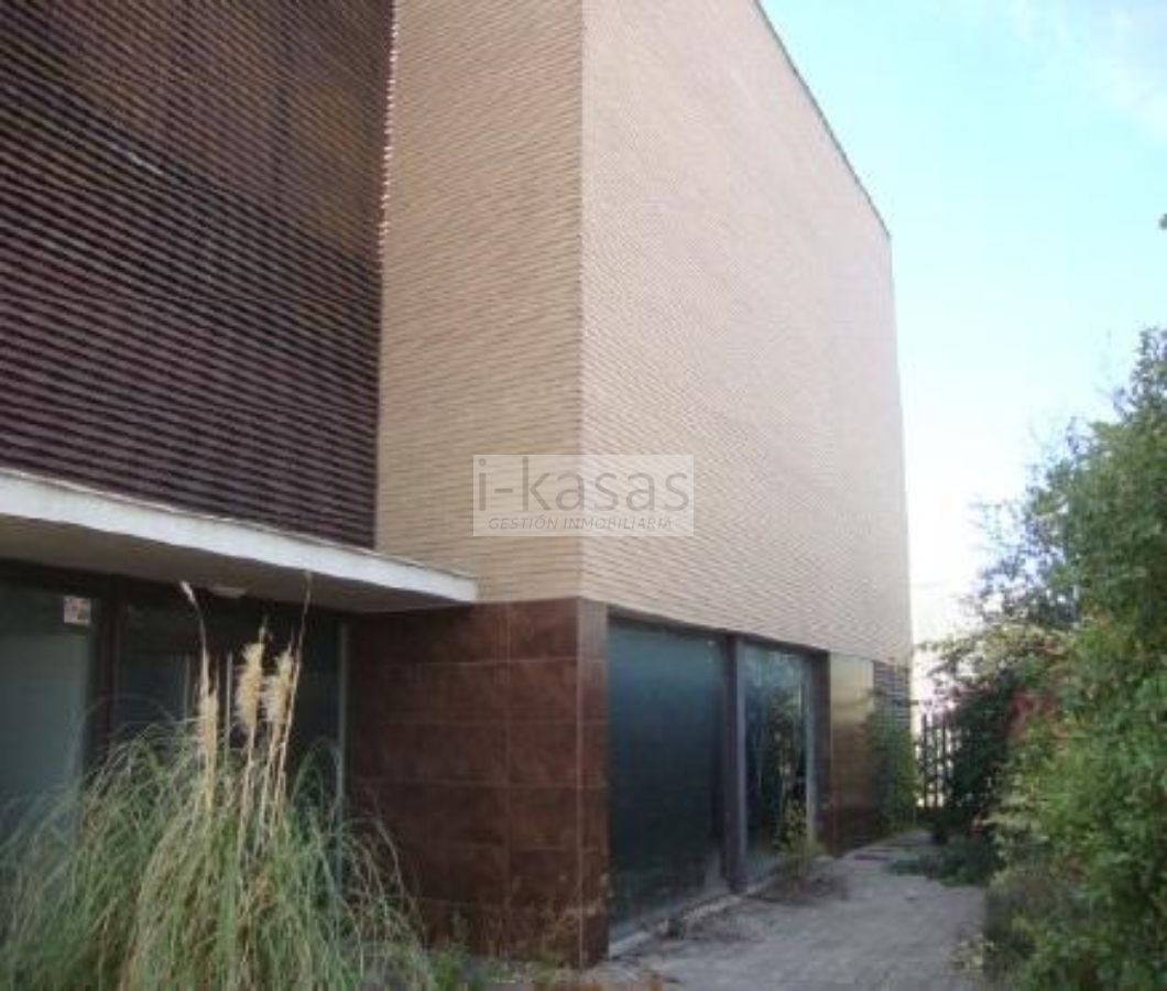 For sale of industrial plant/warehouse in Jerez de la Frontera