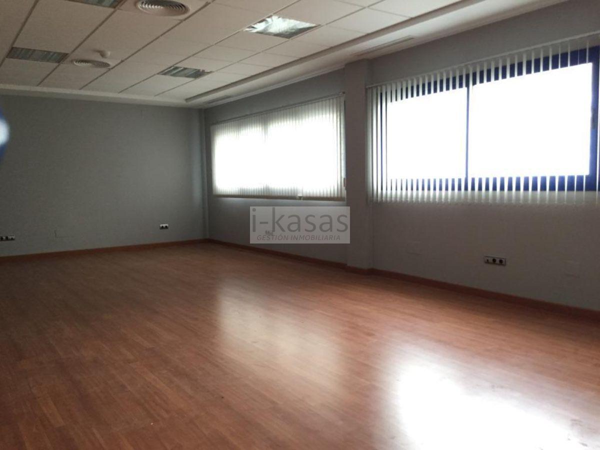 For sale of office in Jerez de la Frontera