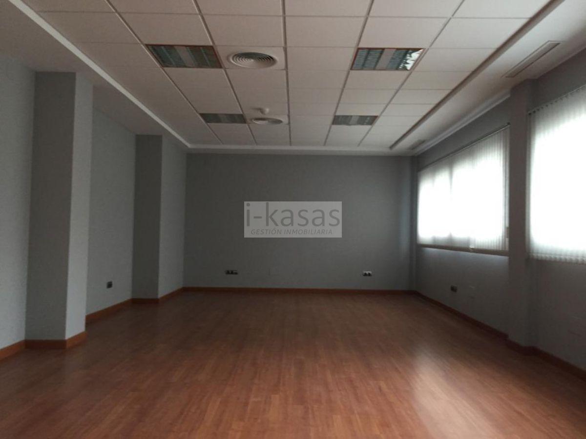 For sale of office in Jerez de la Frontera