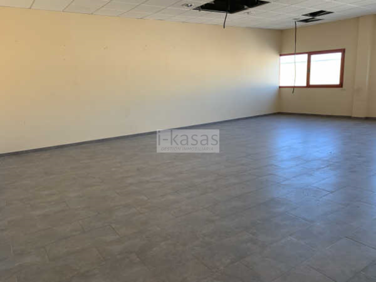For sale of office in Jerez de la Frontera