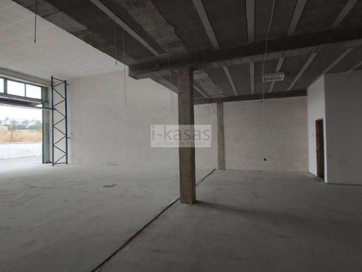 For sale of industrial plant/warehouse in Jerez de la Frontera