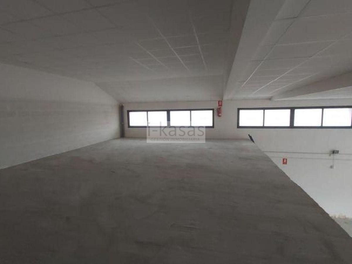 For sale of industrial plant/warehouse in Jerez de la Frontera