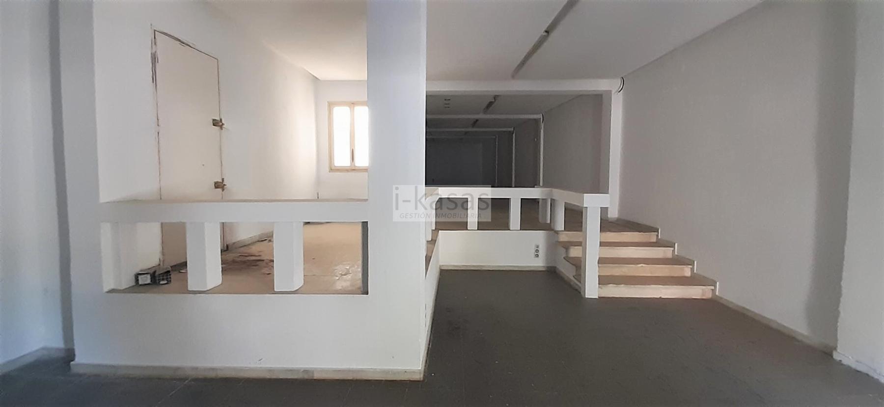 Venta de local comercial en Jerez de la Frontera