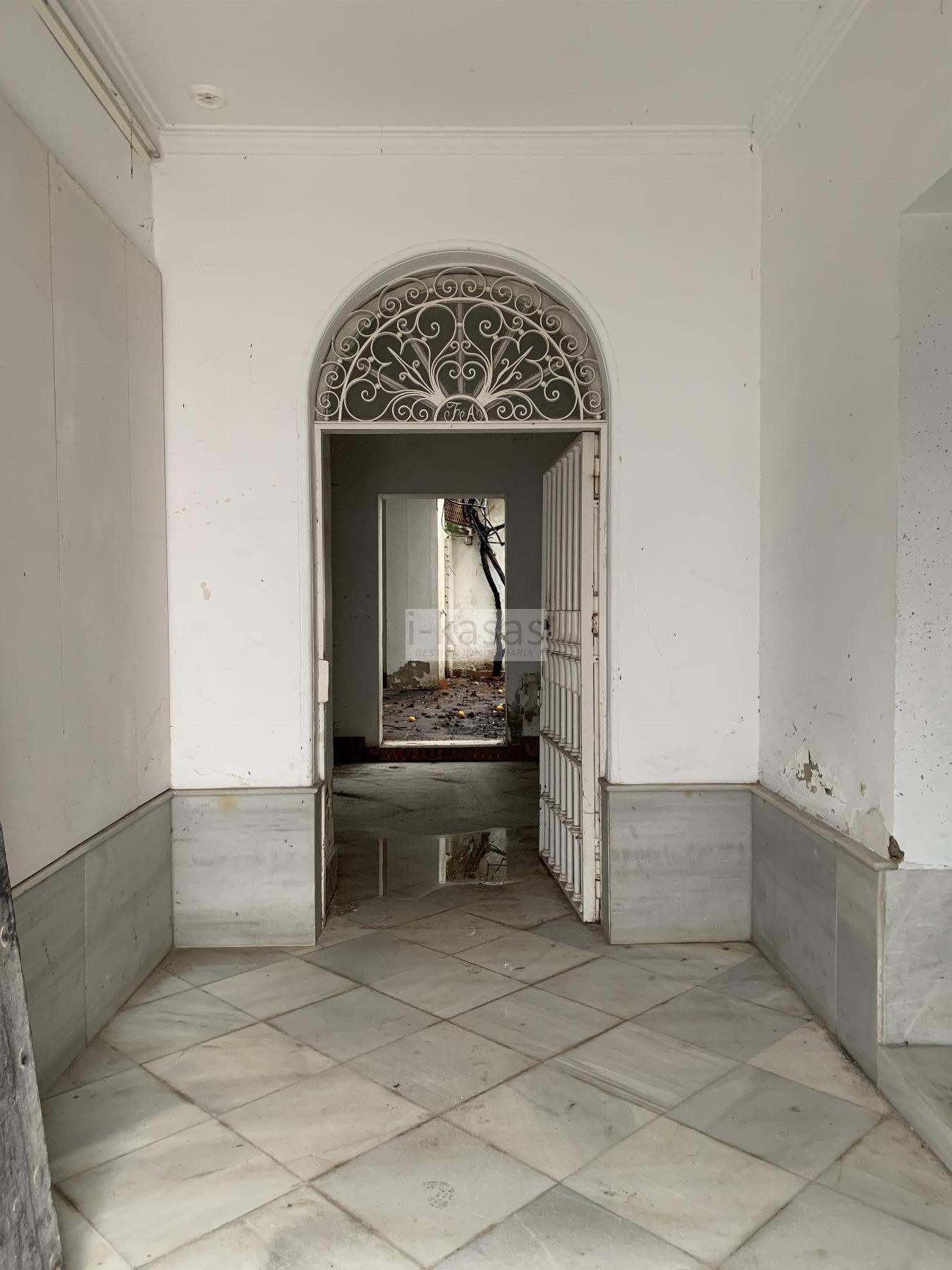 For sale of house in Jerez de la Frontera