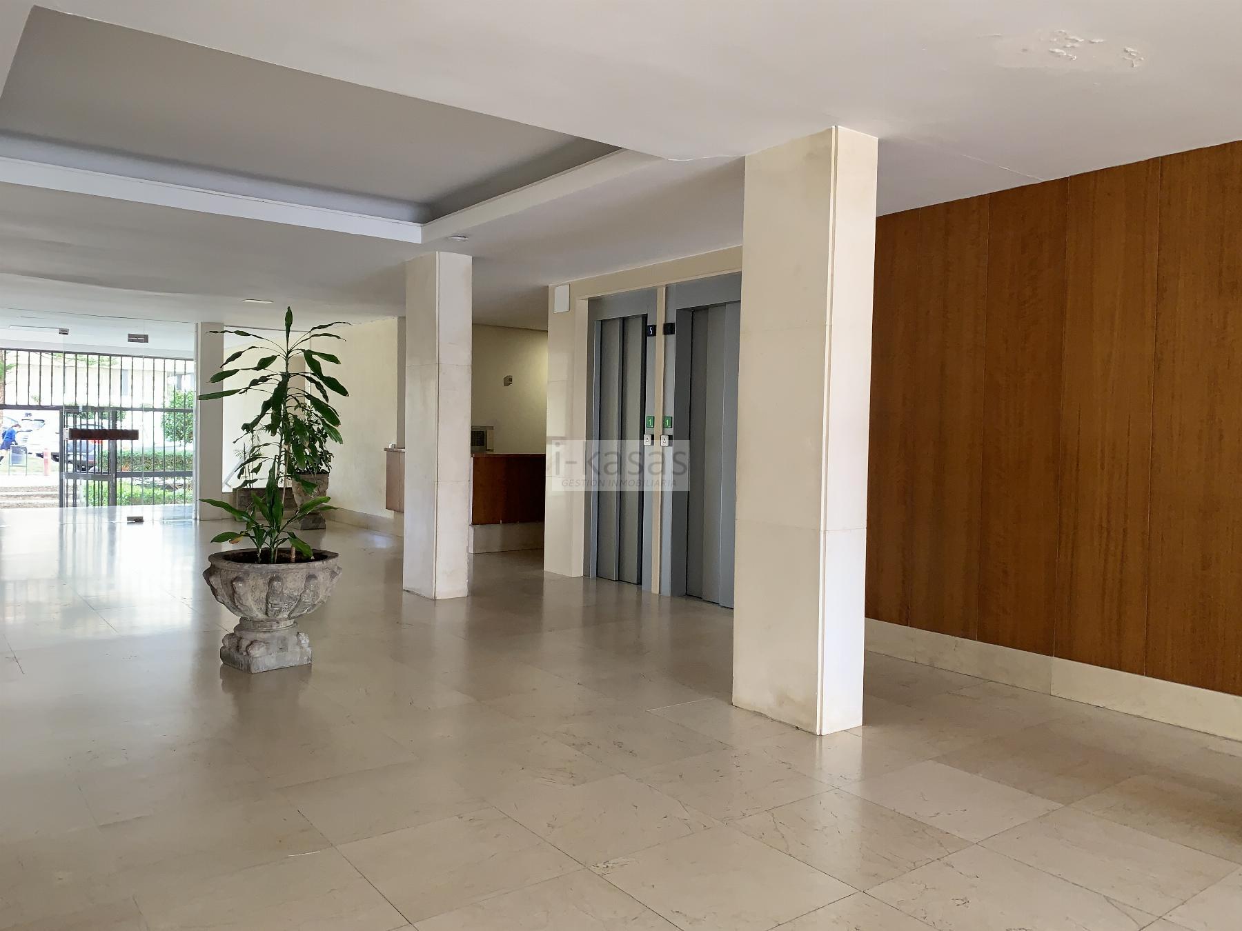 For sale of flat in Jerez de la Frontera