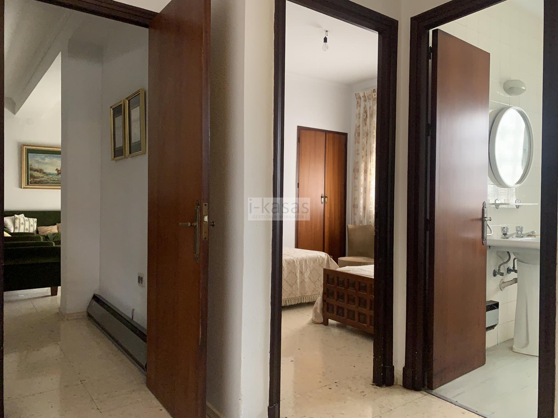 For sale of flat in Jerez de la Frontera