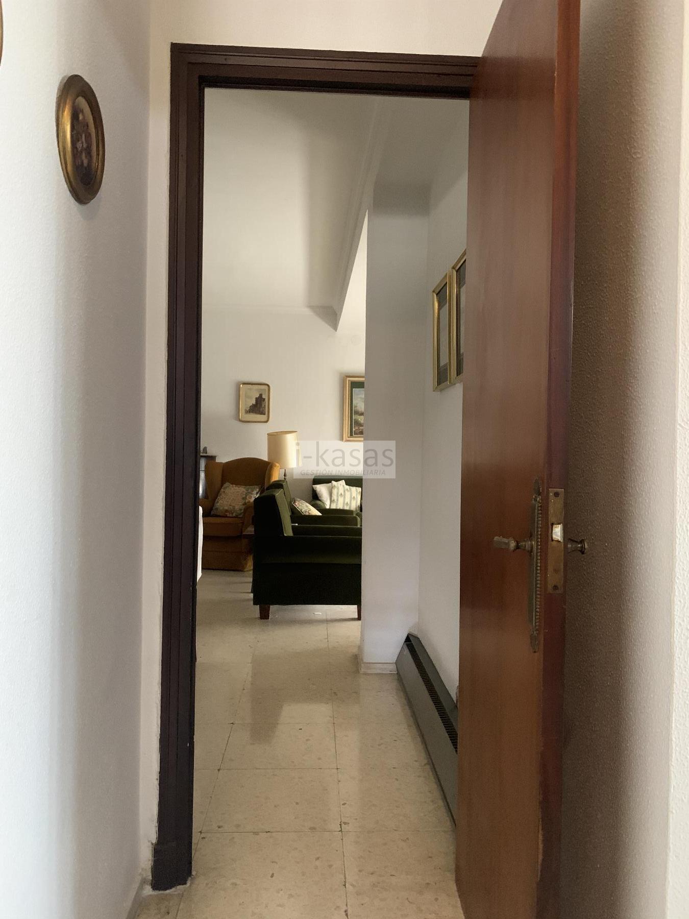 For sale of flat in Jerez de la Frontera
