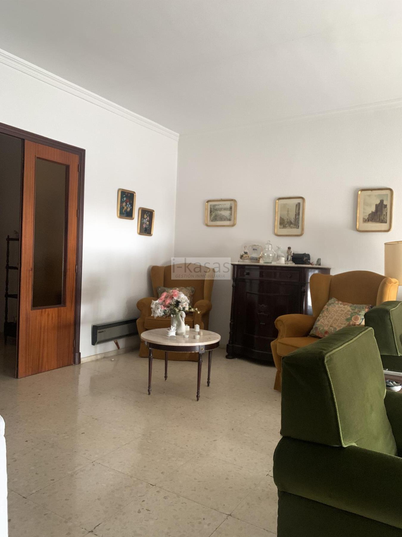 For sale of flat in Jerez de la Frontera
