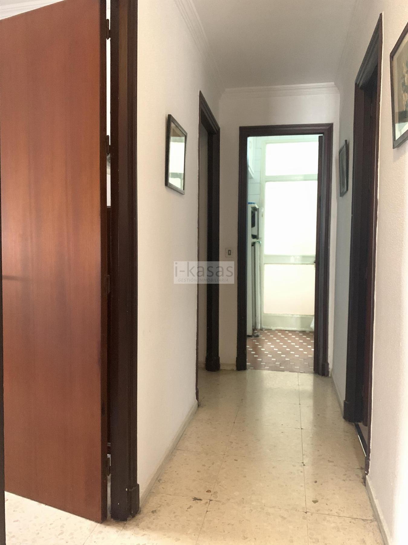 For sale of flat in Jerez de la Frontera