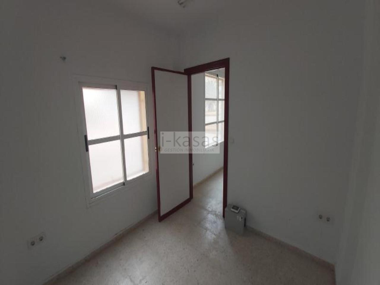 For sale of commercial in Jerez de la Frontera