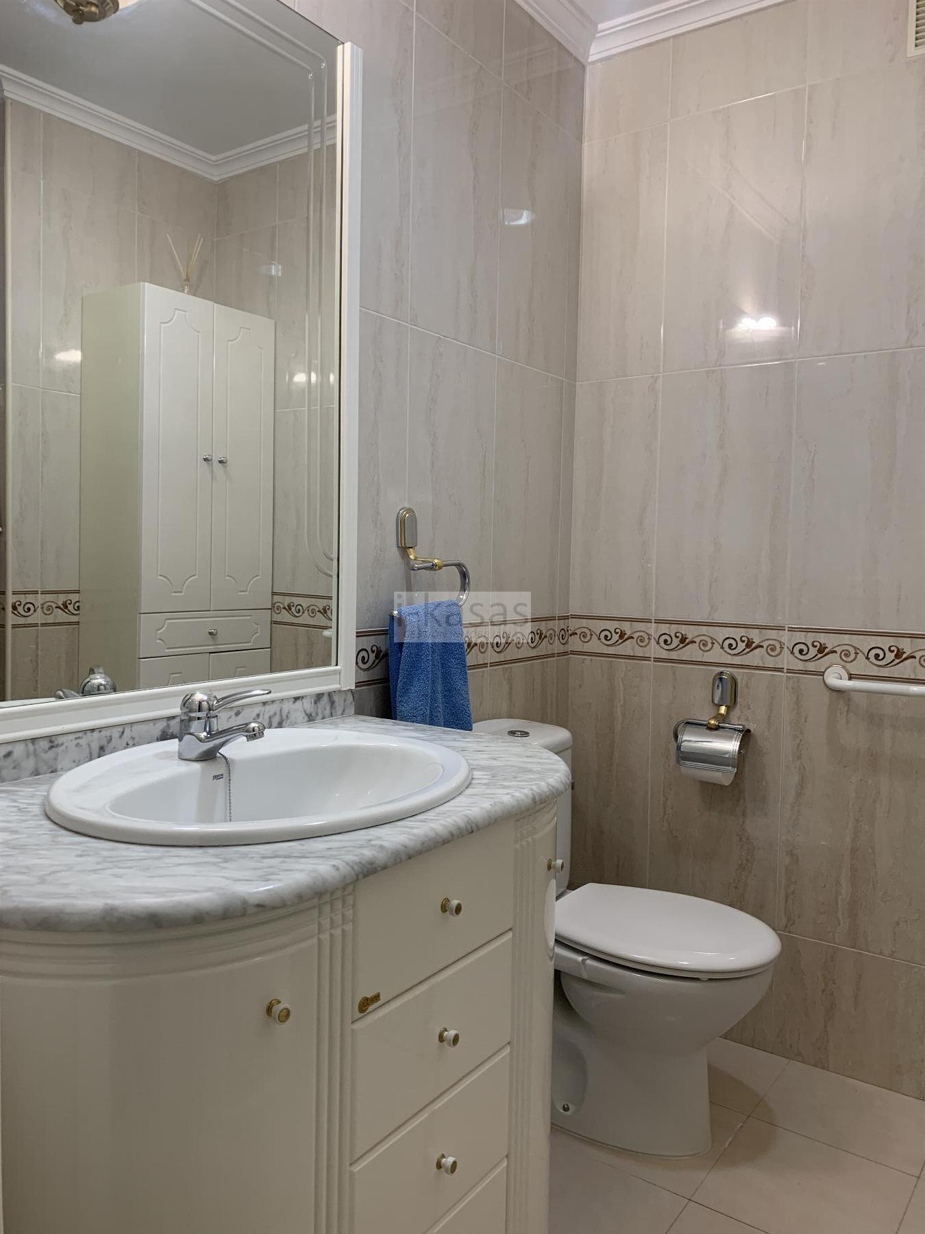 For sale of flat in Jerez de la Frontera