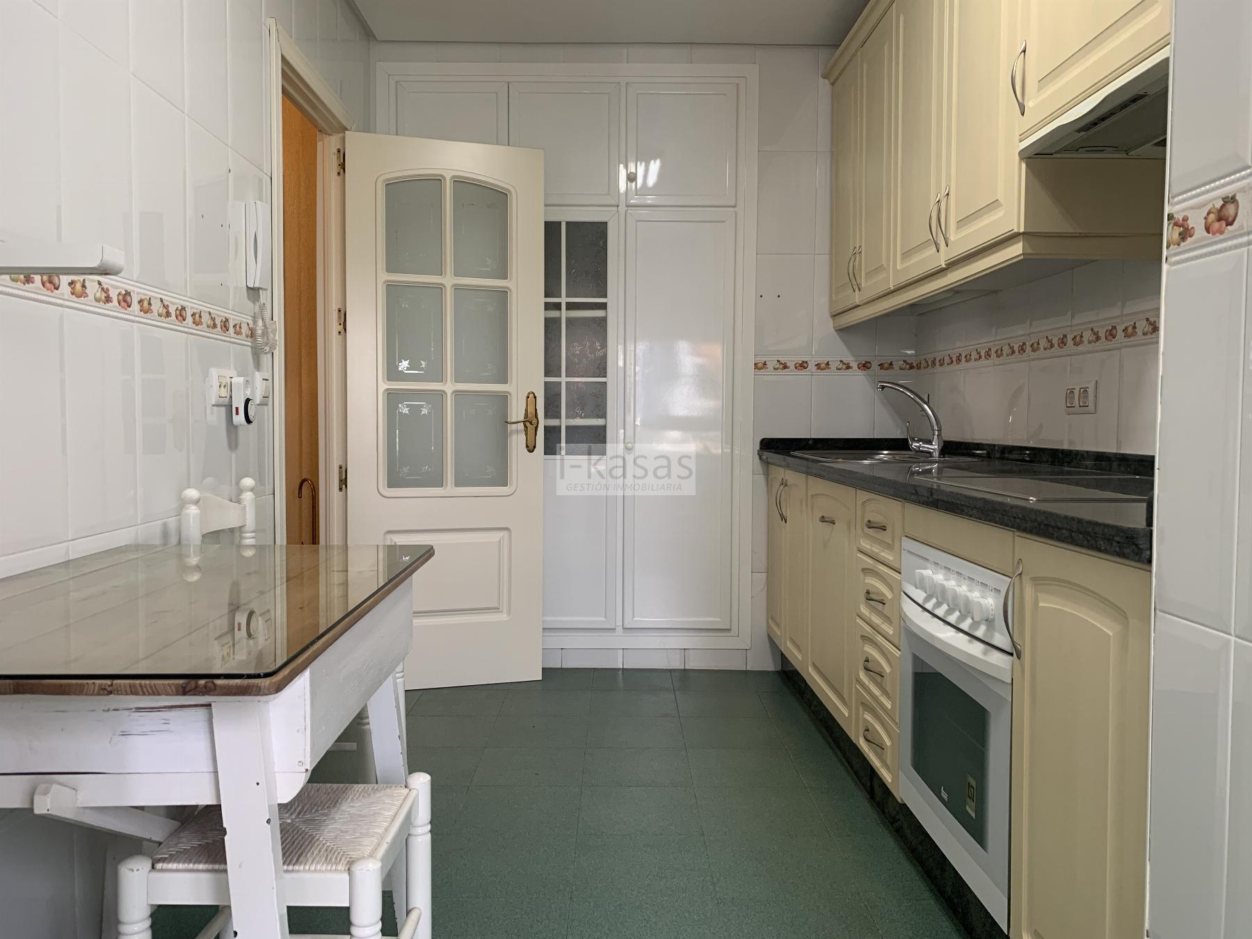 For sale of flat in Jerez de la Frontera
