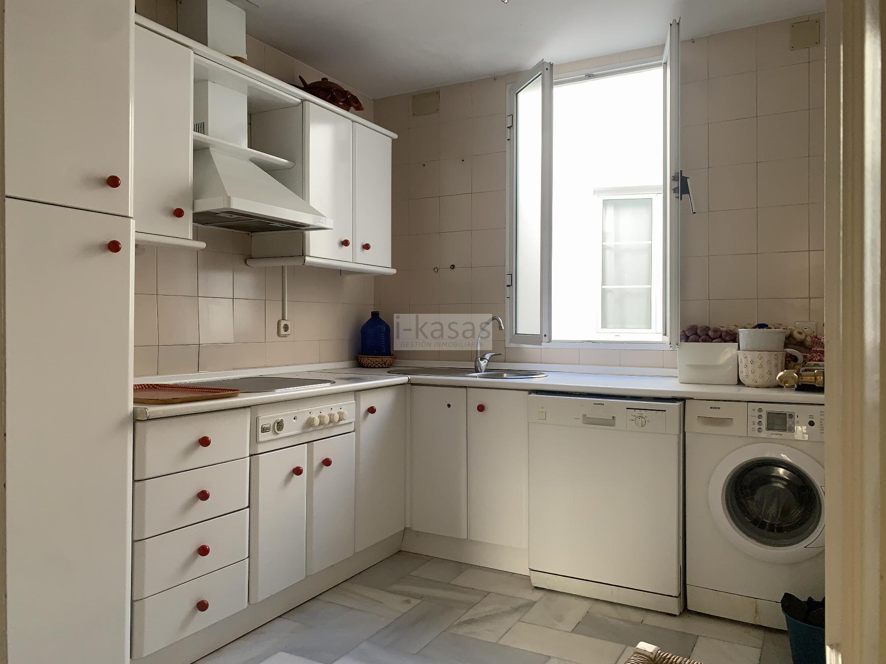 For sale of flat in Jerez de la Frontera
