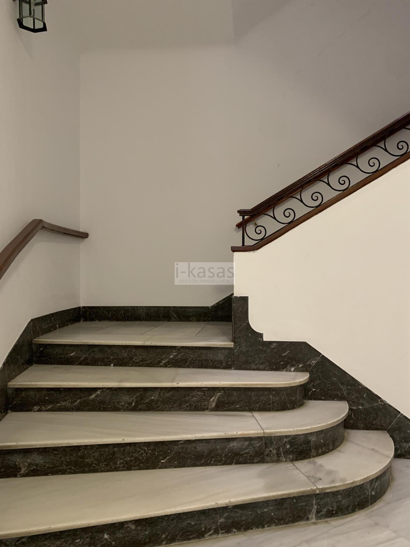 For sale of flat in Jerez de la Frontera