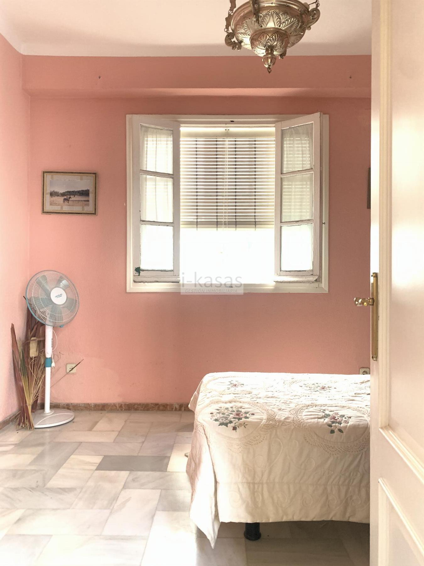 For sale of flat in Jerez de la Frontera